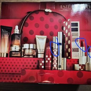 [NWB] Estee Lauder Red Polka Dot Beauty Collection